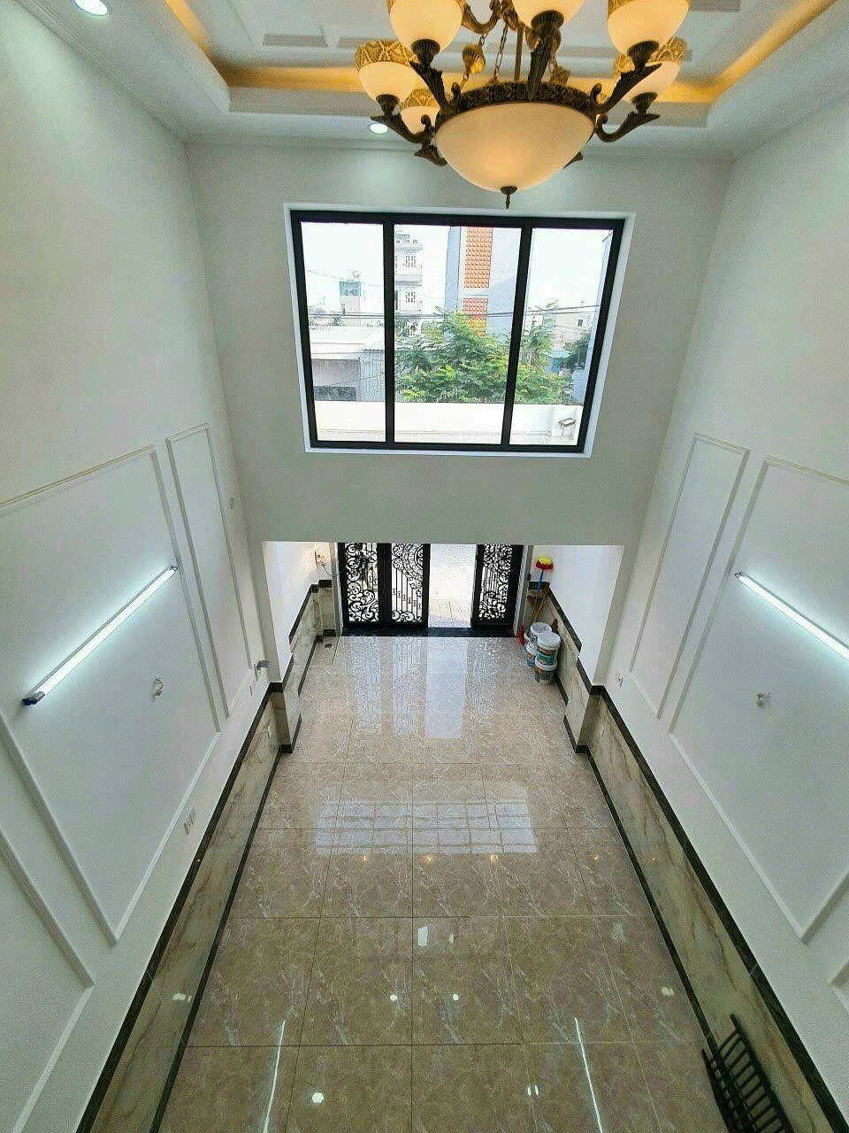 Bán Gấp Nhà 5 Tầng Đường Nguyễn Duy Trinh, Quận 9 - Giá Tốt Nhất Khu Vực!